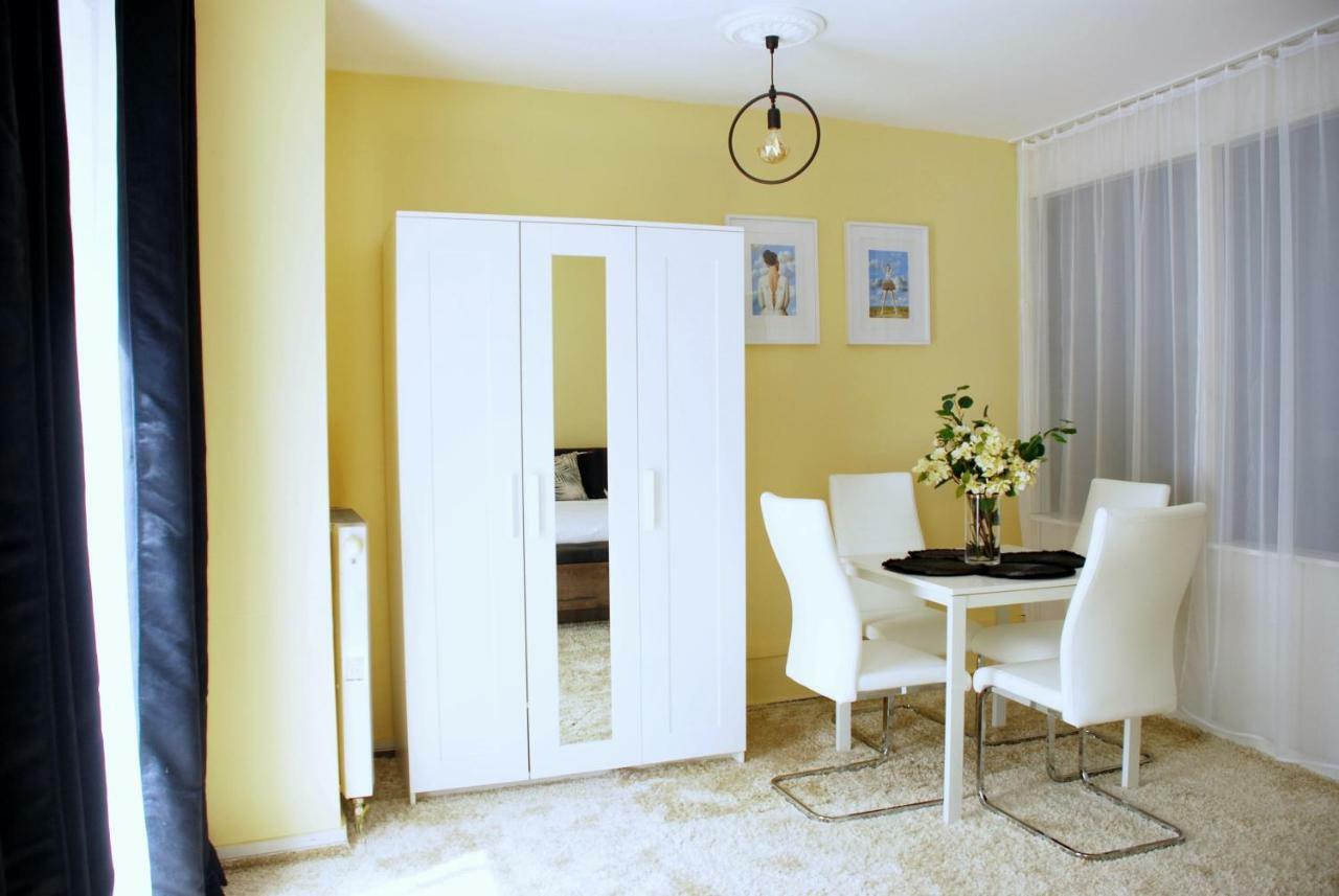 Central Point Διαμέρισμα Ζιελόνα Γκόρα Εξωτερικό φωτογραφία