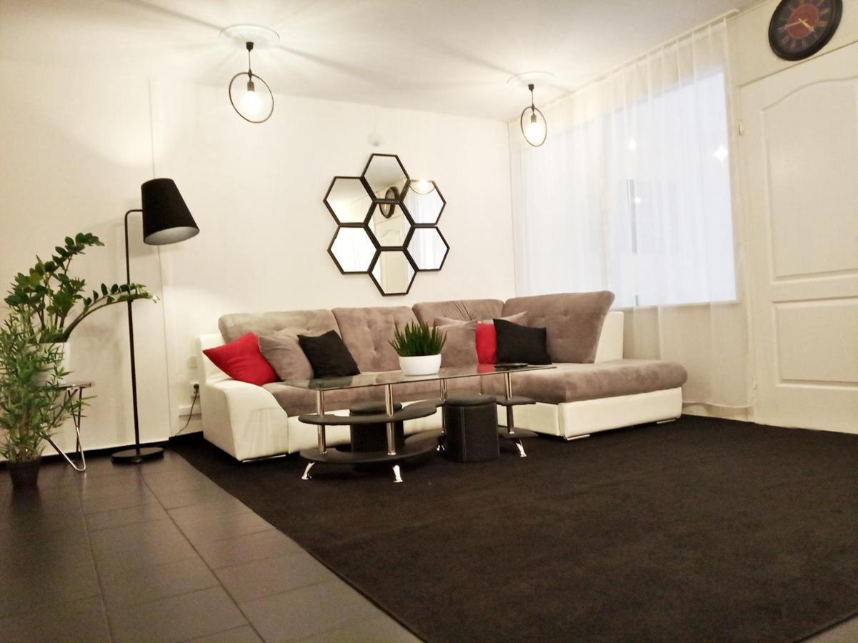 Central Point Διαμέρισμα Ζιελόνα Γκόρα Εξωτερικό φωτογραφία